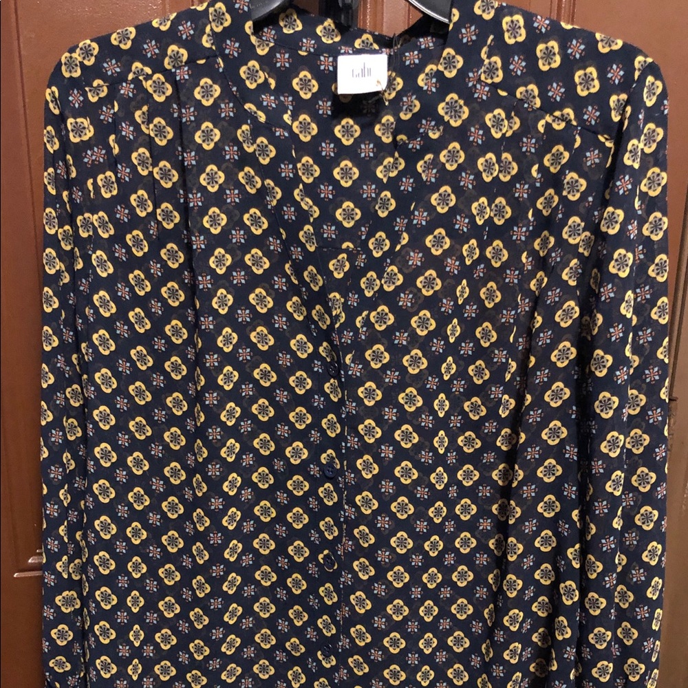 Cabi Mosaic Blouse Size Small